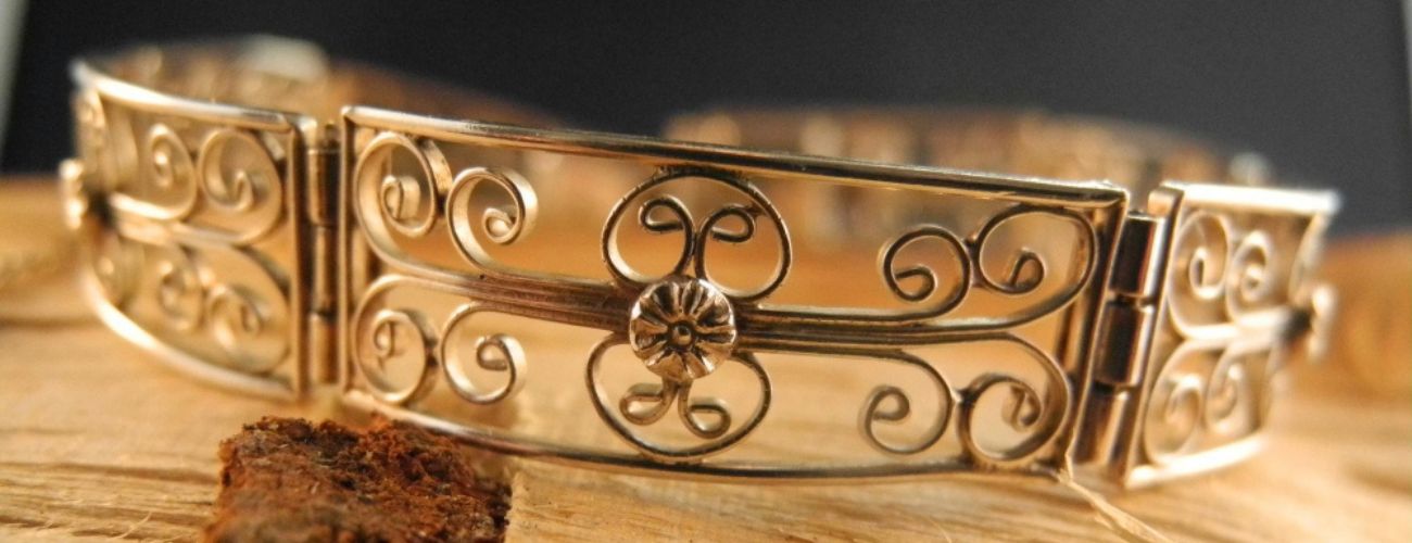 Bracciali antichi in oro