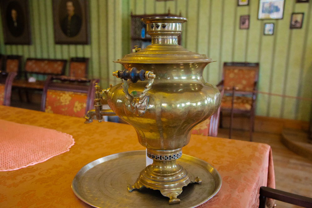 Samovar russo